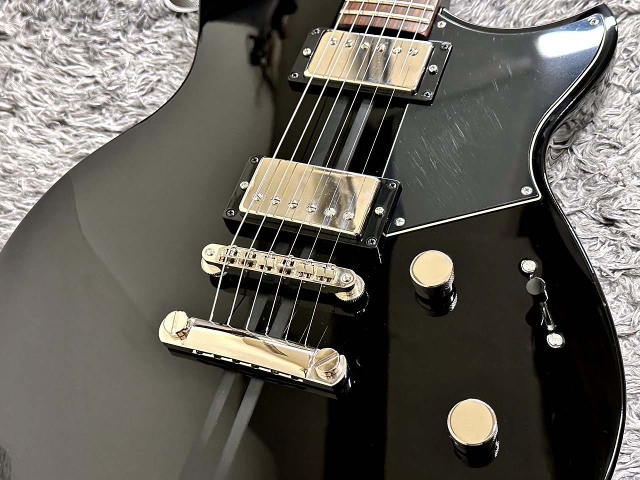 YAMAHA RSE20 BL (Black) -Revstar Series-【中古美品】（中古/送料 