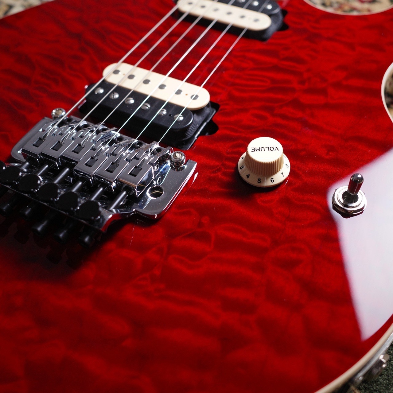 MUSIC MAN KID Limited AXIS Trans Red Quilted Maple Top Matching