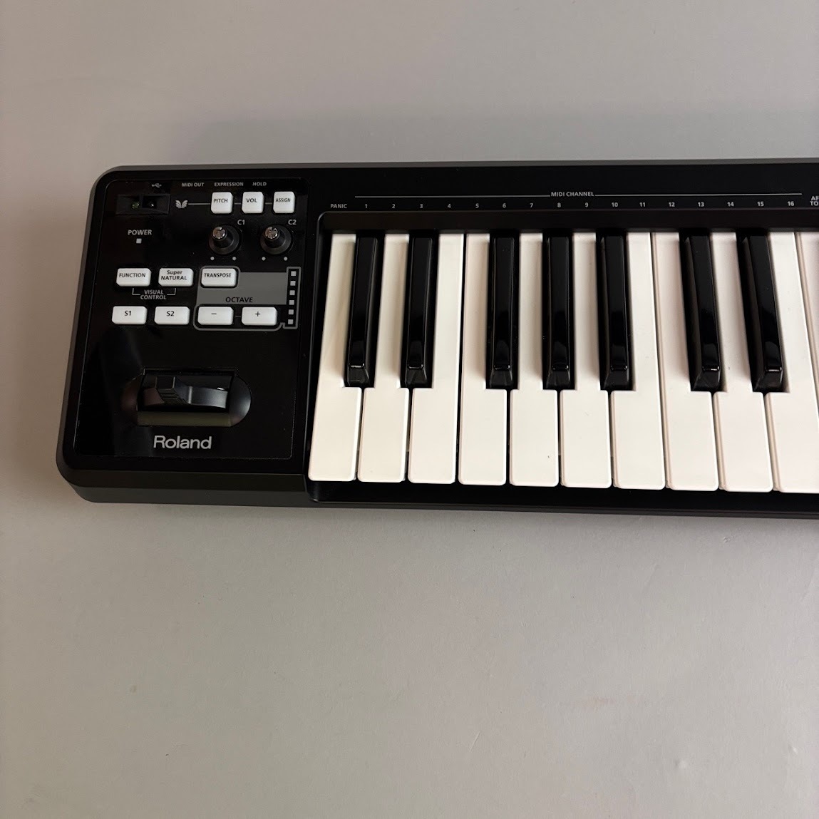 Roland A-49 MIDIキーボード 49鍵盤 中古付属品あり 41yCq9K0gOL.jpg
