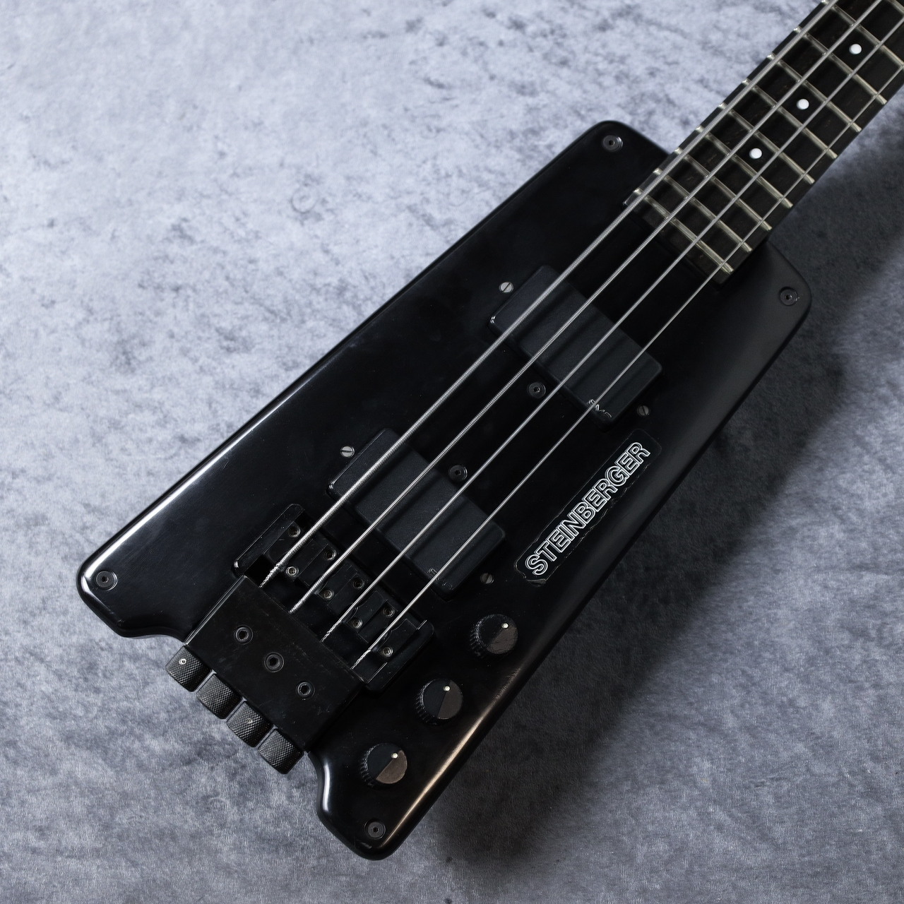 Steinberger 1983 L-2 【3.71kg】（ビンテージ）【楽器検索