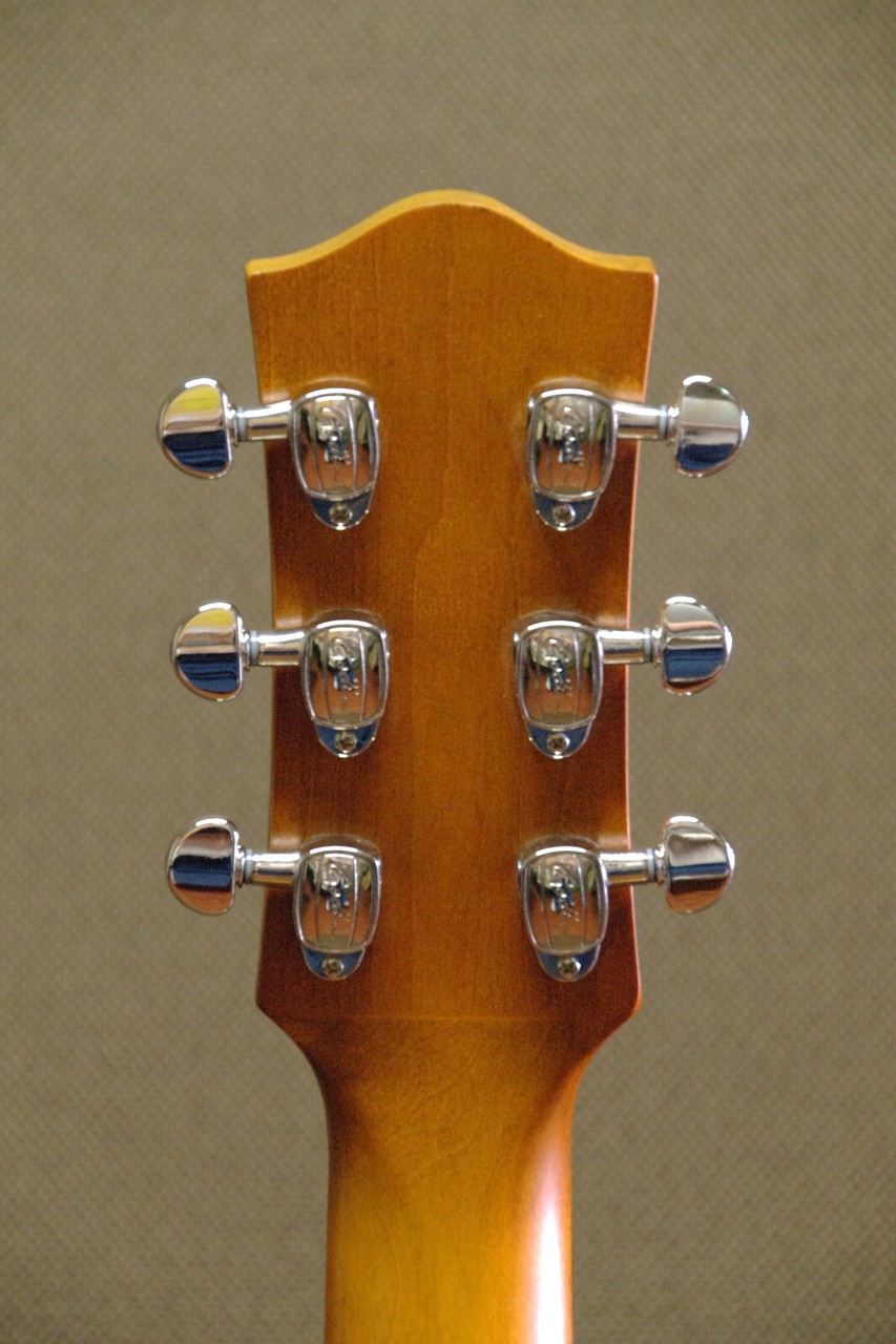 Godin 5th Avenue Jumdo P90 Harvest Gold（新品）【楽器検索