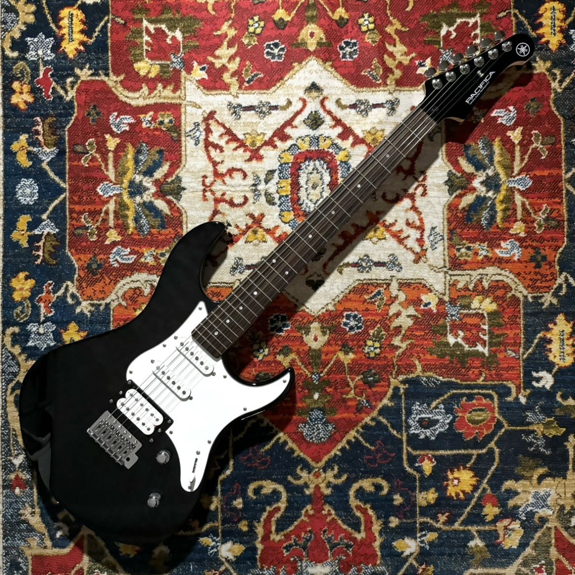 YAMAHA PACIFICA212VQM TBL トランスルーセントブラック