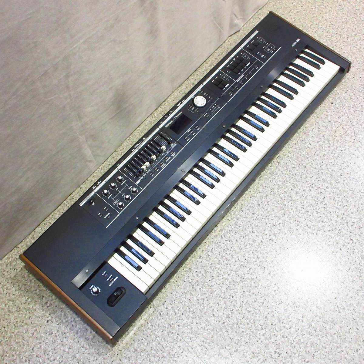 Roland VR-730 