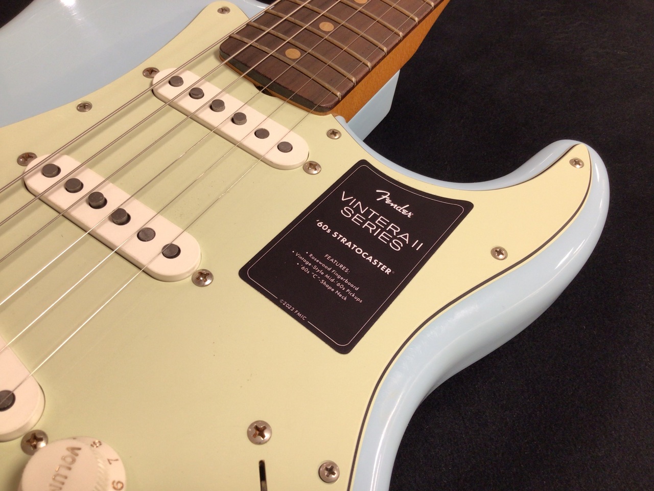 Fender Limited Edition VinteraII Road Worn '60s Stratocaster