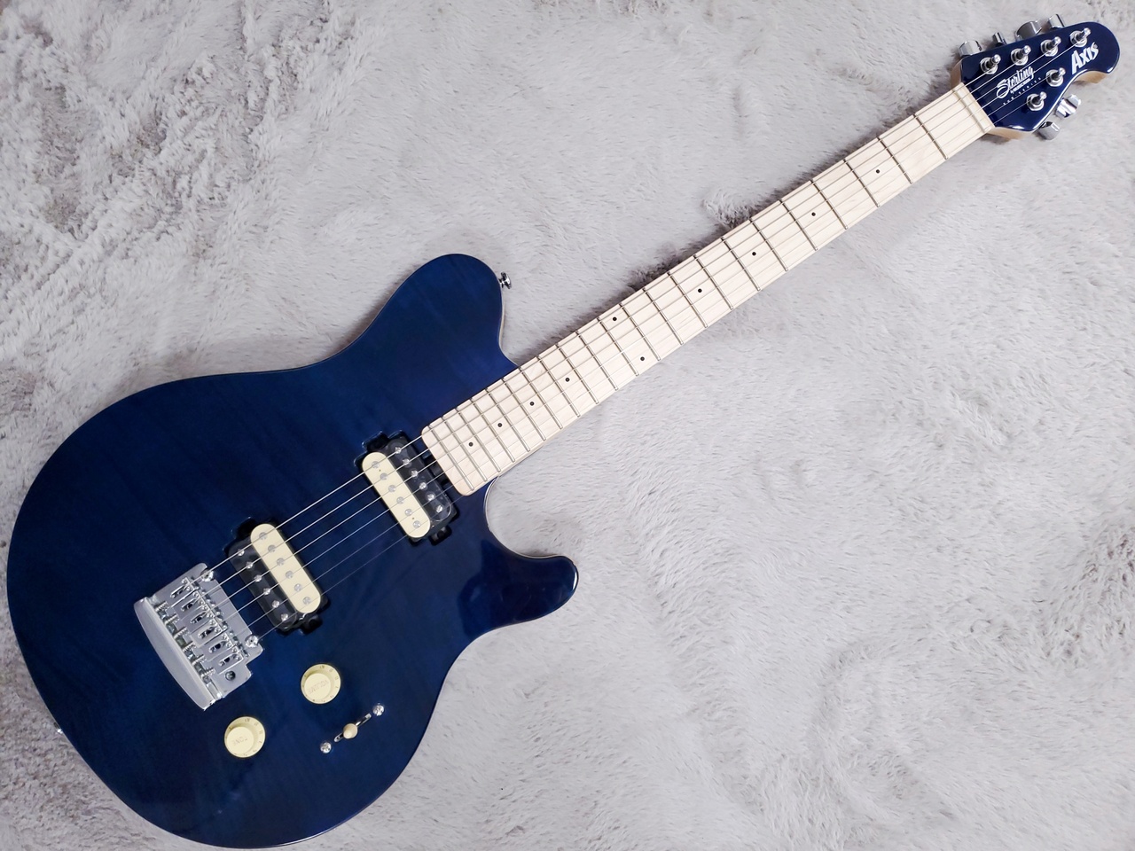 Sterling by MUSIC MAN Axis Flame Maple S.U.B AX3FM Neptune Blue