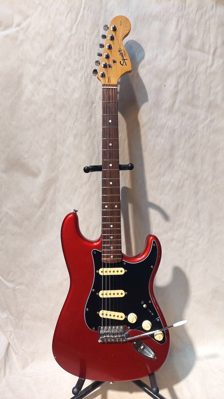 Squier by Fender Affinity Stratocaster（中古）【楽器検索デジマート】
