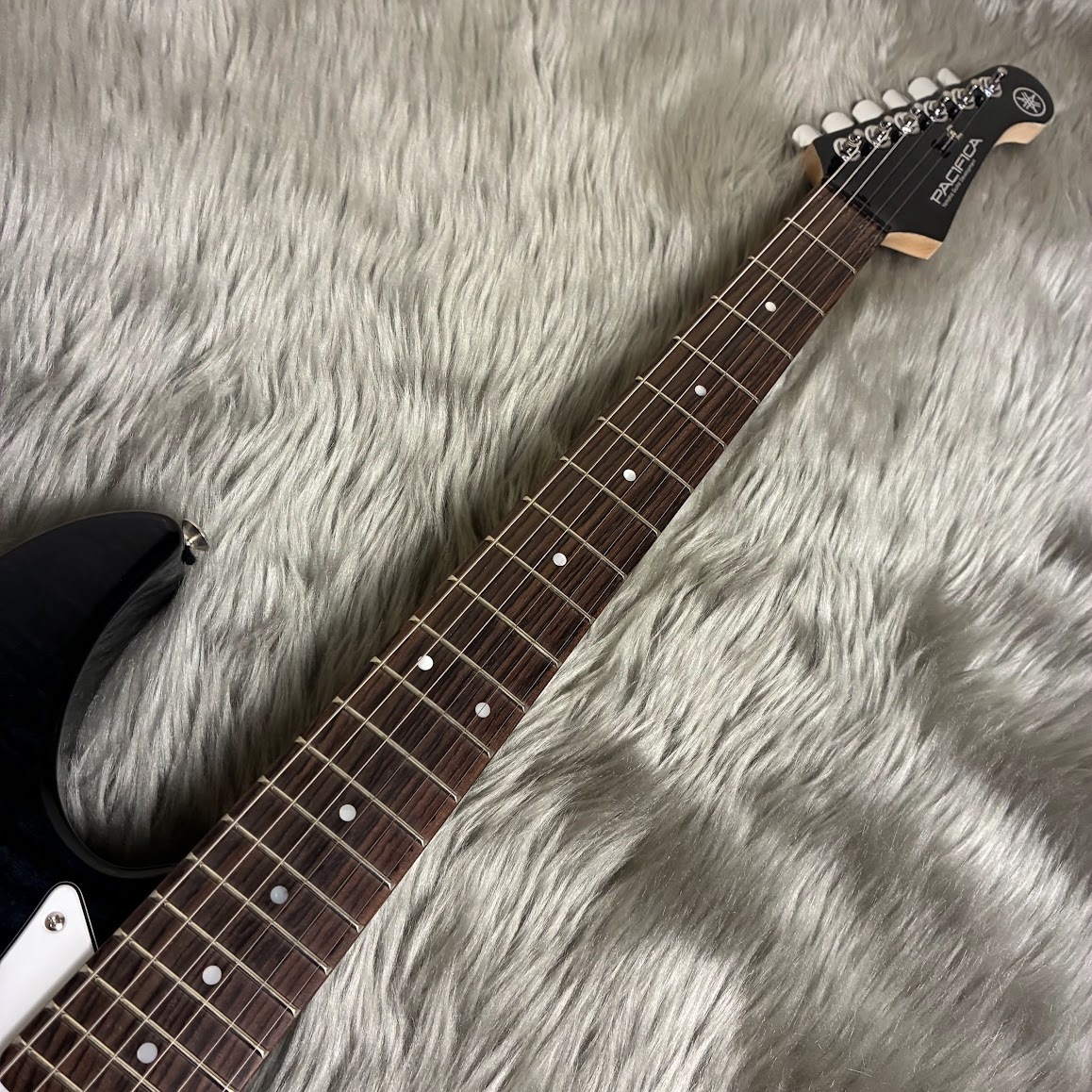 YAMAHA パシフィカ　212 トランスルーセントブラック YAMAHA パシフィカ 212 トランスルーセントブラック YAMAHA