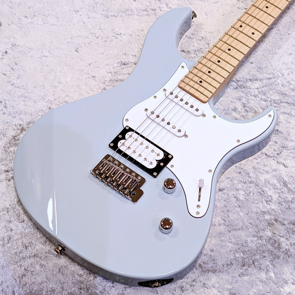 YAMAHA PACIFICA112V / アイスブルー(ICB)（新品/送料無料）【楽器検索