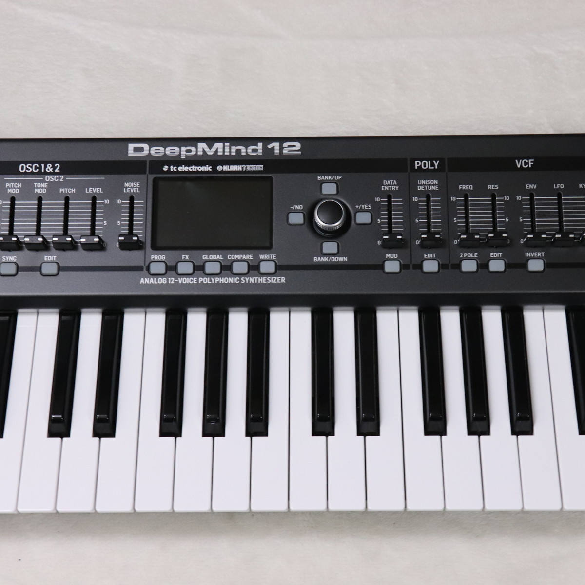 BEHRINGER DEEPMIND 12 【梅田店】（中古/送料無料）【楽器検索