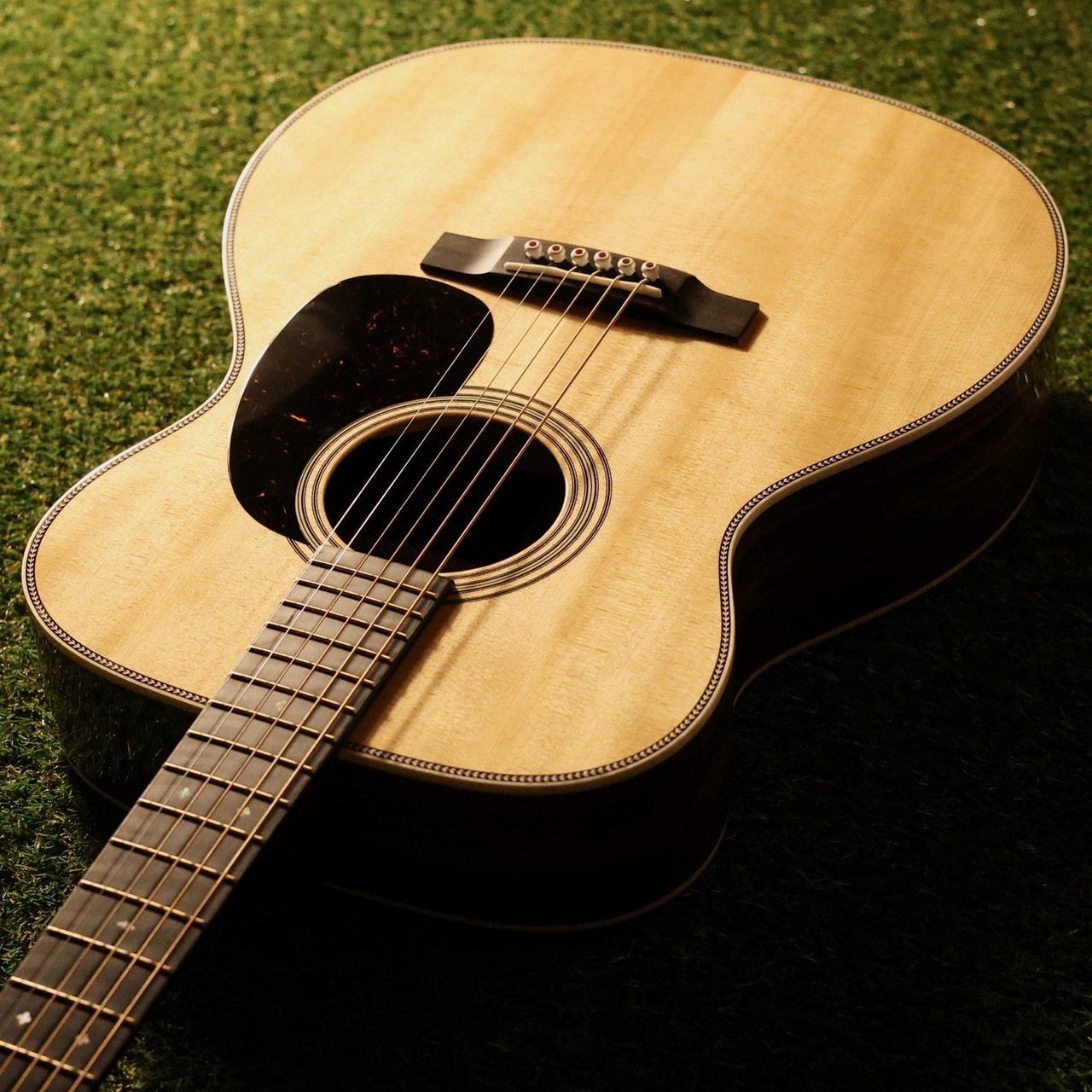 Martin 【クロサワ本店】000-28 Modern Deluxe シリアルナンバー