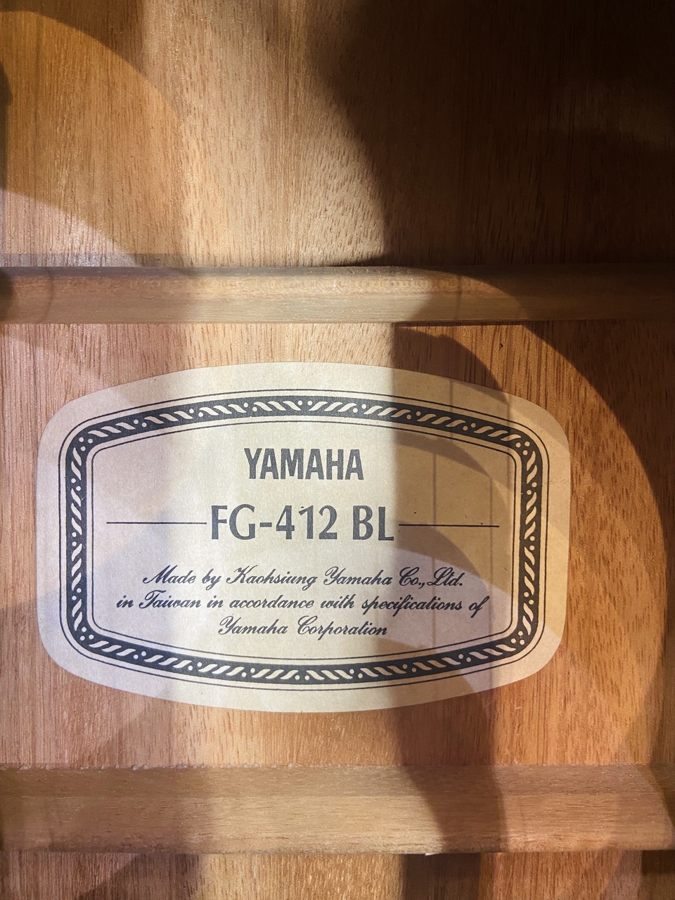 YAMAHA. FG-412BL