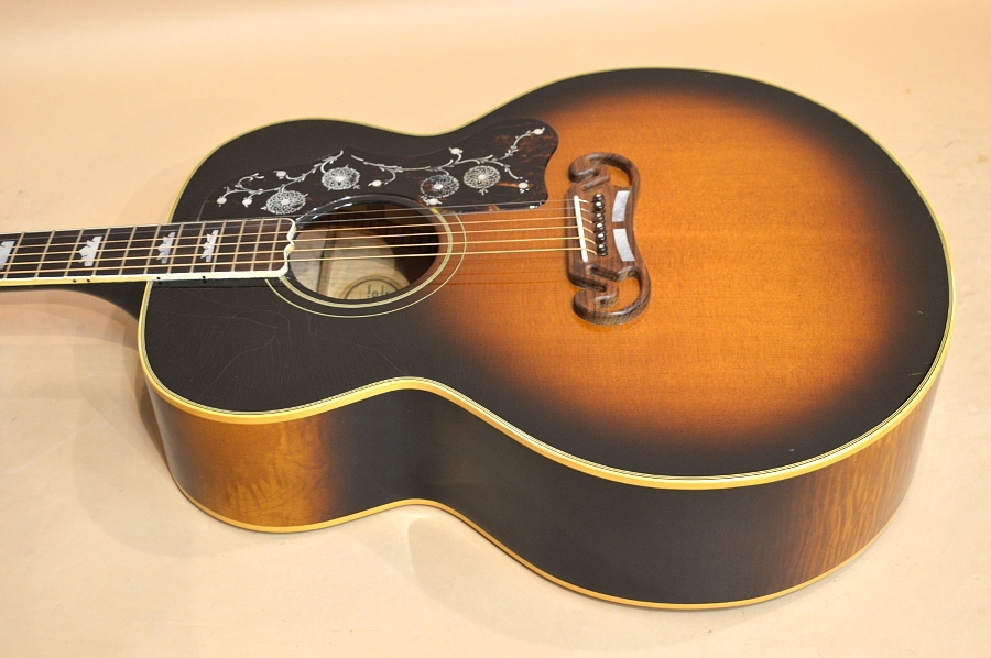 美品GibsonJ-200 1993年製（豪華ブラウン鍵付純正ハードケース付） s-l1200.jpg