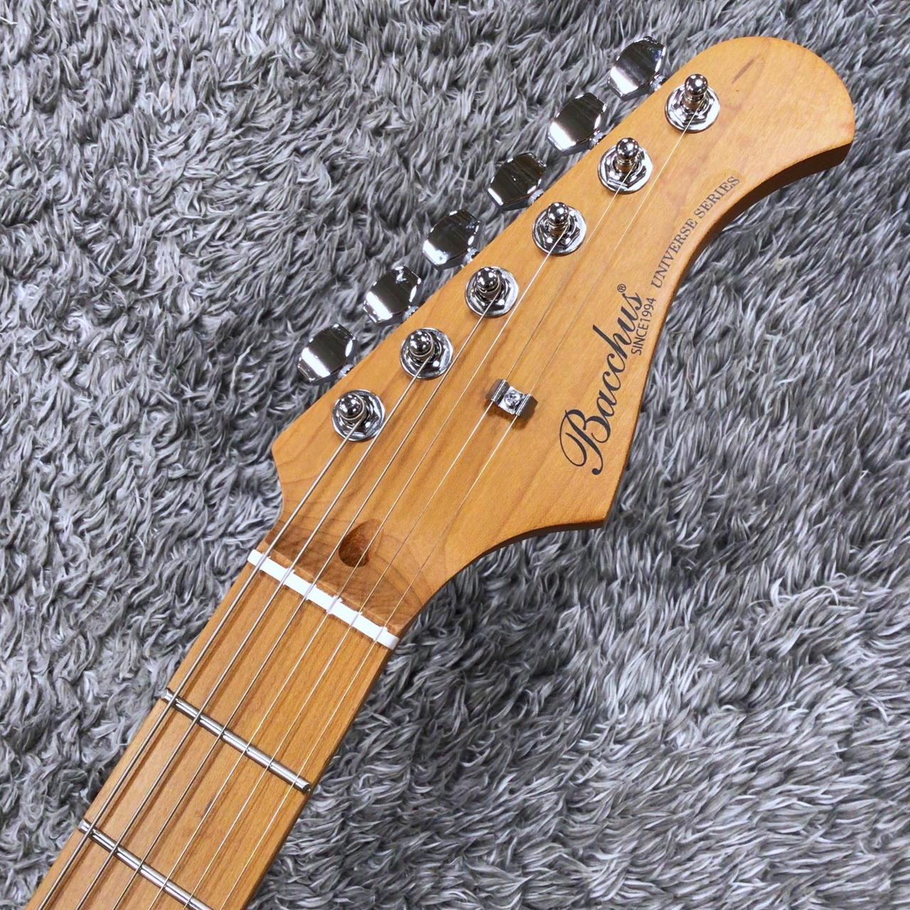 Bacchus BTE-1DX RSM/M OWH (Olympic White) -Univers Series