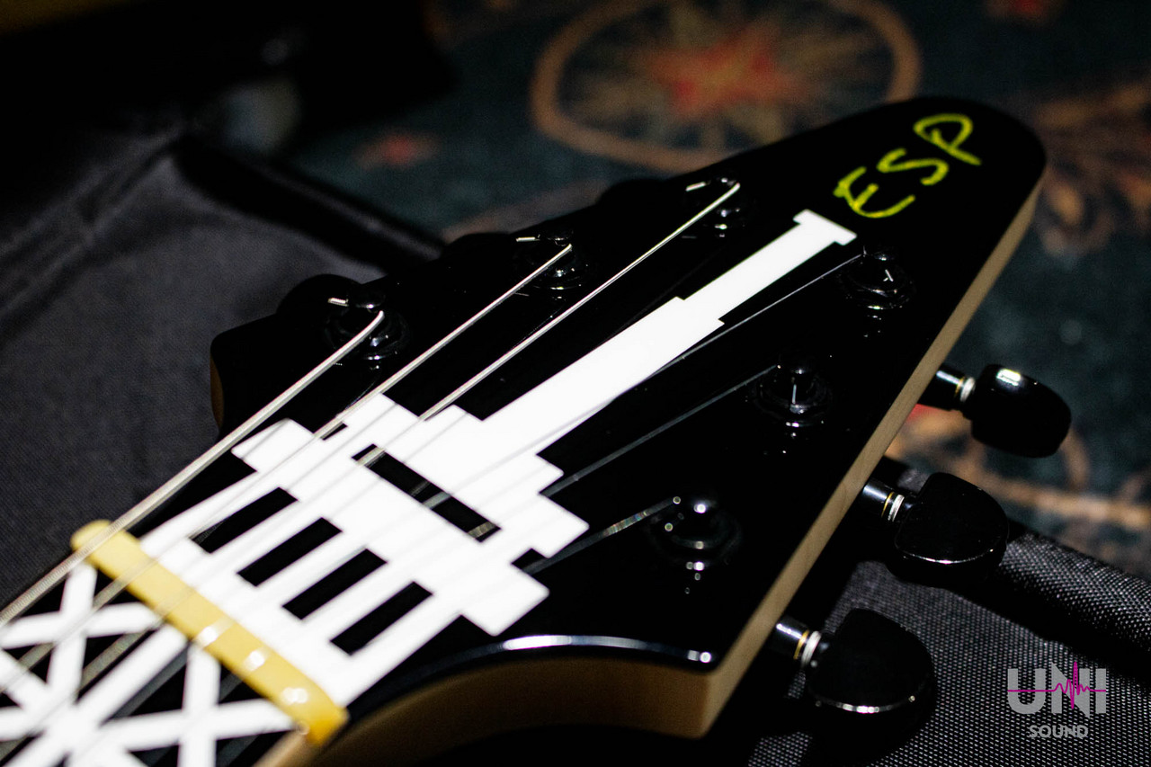 ESP Eiffel Guitar (L'Arc～en～Ciel tetsuya Model)（中古