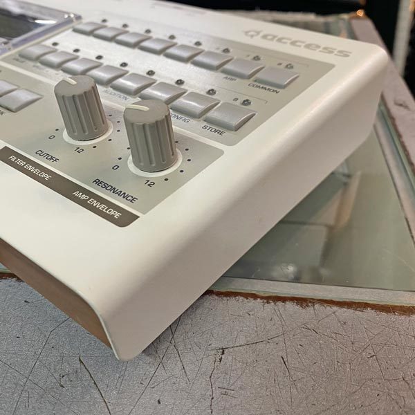 中古 ACCESS Virus KC バーチャルアナログ SKB HC付 中古 ACCESS Virus KC バーチャルアナログ SKB HC付