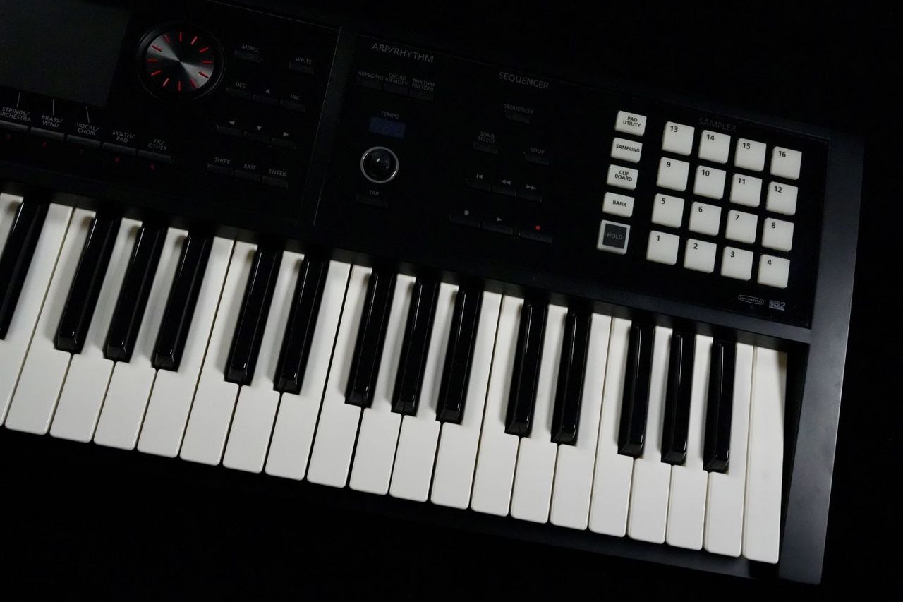 Roland FA-06（中古/送料無料）【楽器検索デジマート】