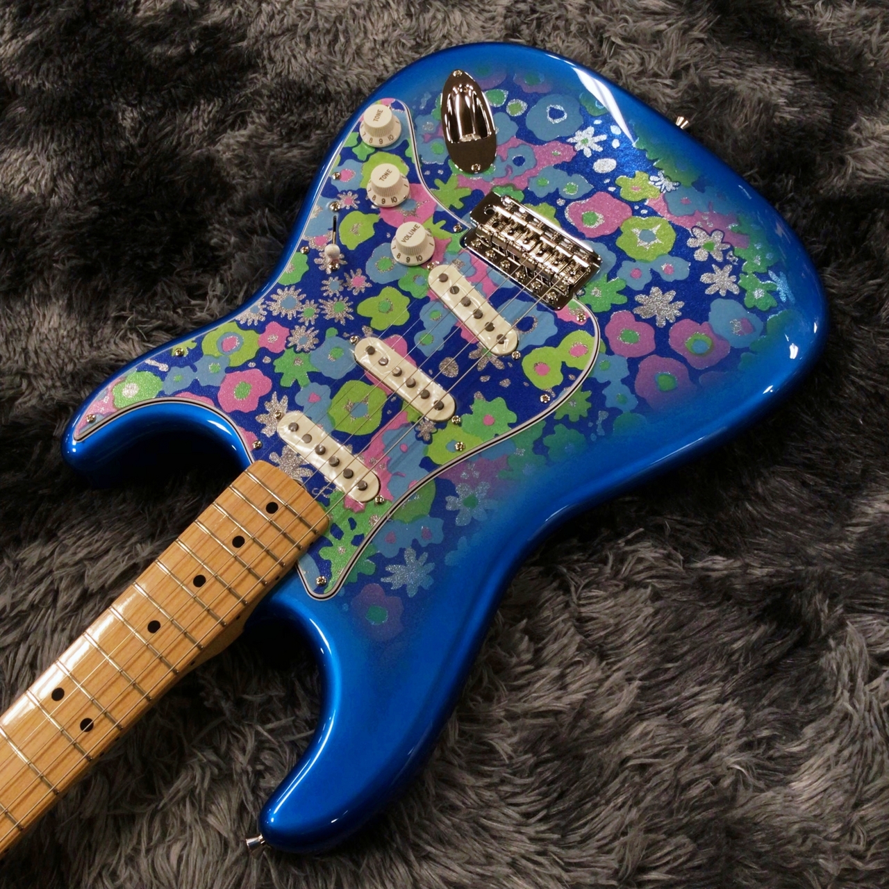た*ー様 fender stratoacasterモディファイ品 Amazon | フェンダー Fender Mexico 純正パーツ 998003706