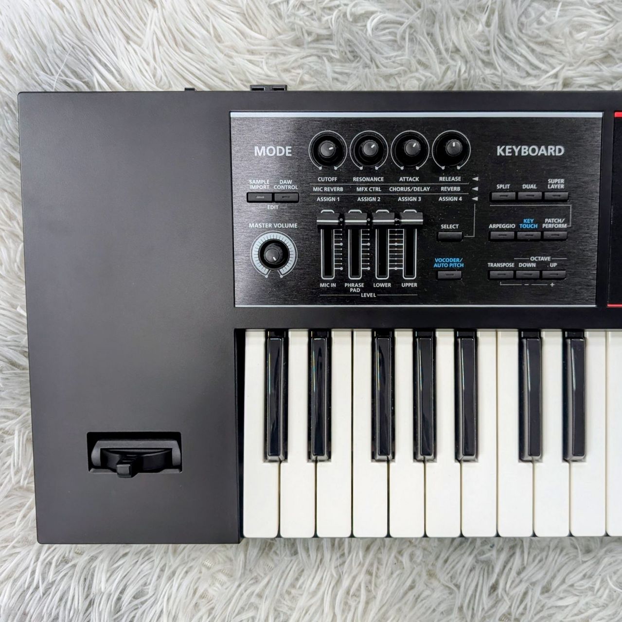Roland JUNO-DS61【現物画像】12/20更新（中古/送料無料）【楽器検索