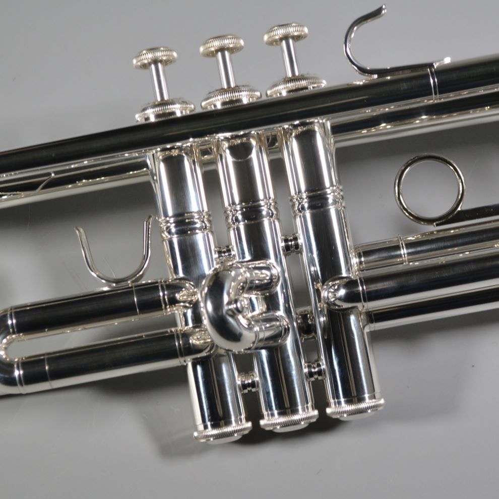 Bach USA TR300トランペット シルバー Bach TR300H2S Standard Trumpet