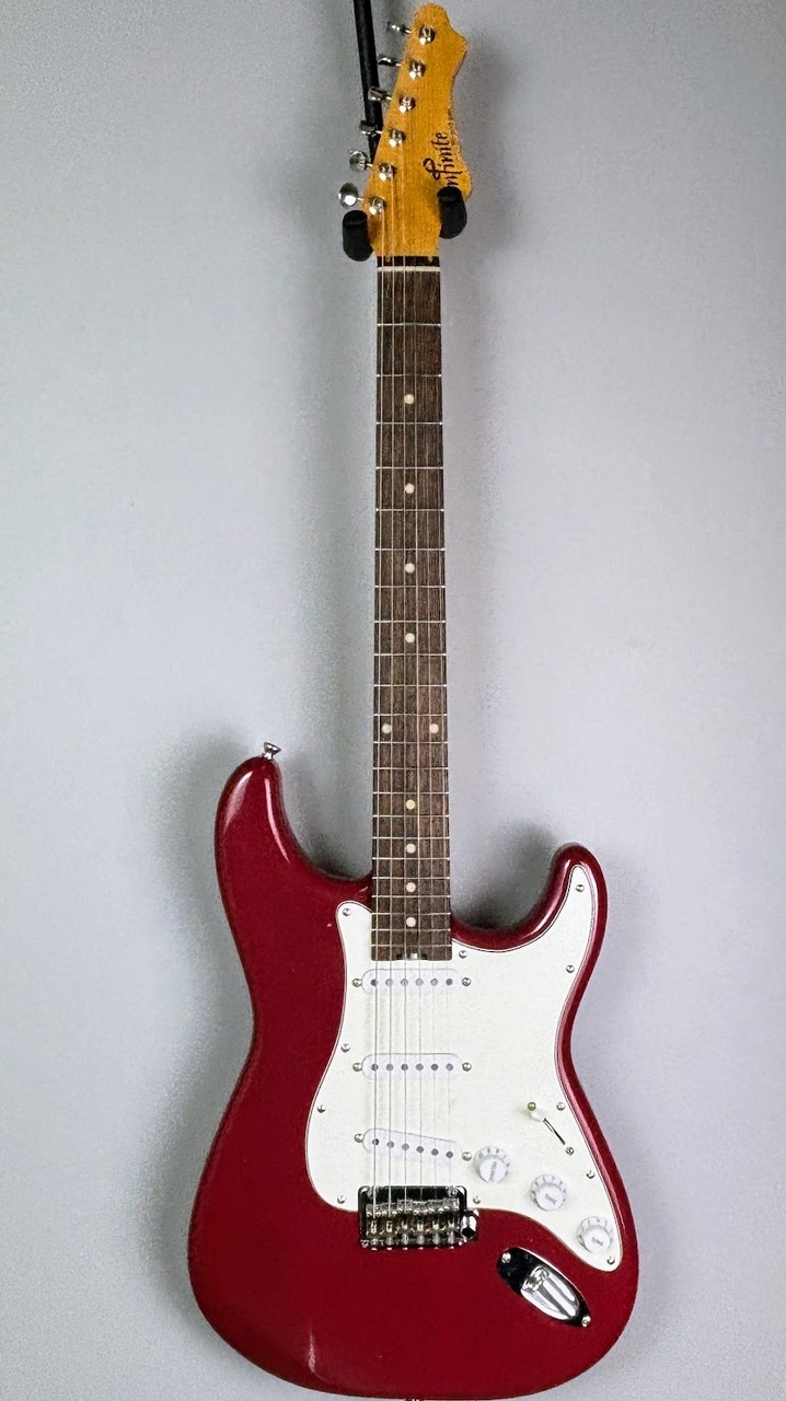 infinite 【現物画像】 Trad Fullsize ST エレキギター 赤 日本