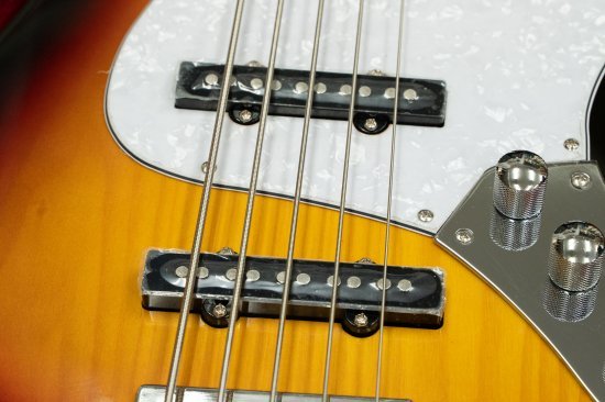 woofy basses Cavalier 5 M Sunburst（新品/送料無料）【楽器検索 