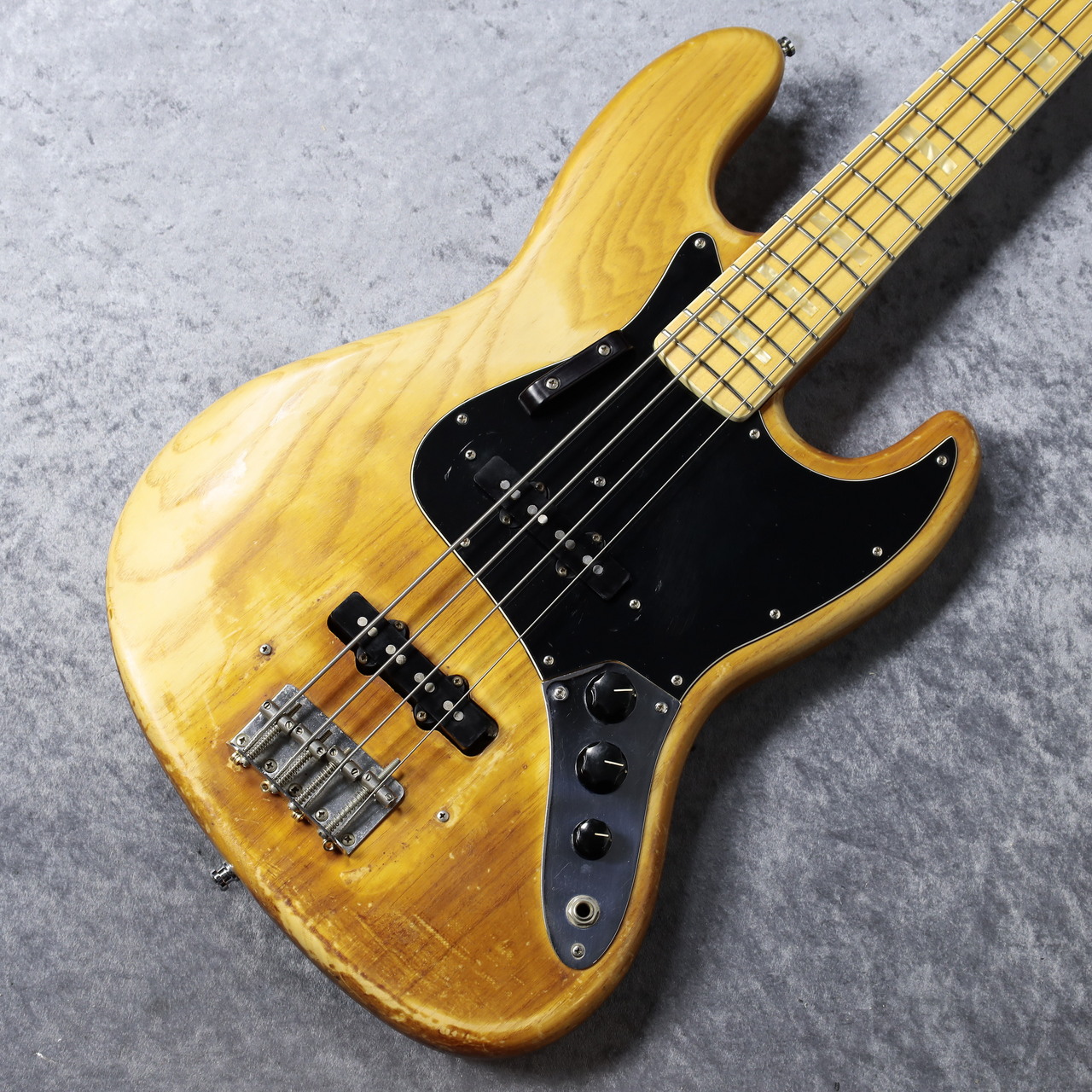 Fender 1976 Jazz Bass - Natural -【4.74kg】（ビンテージ）【楽器 