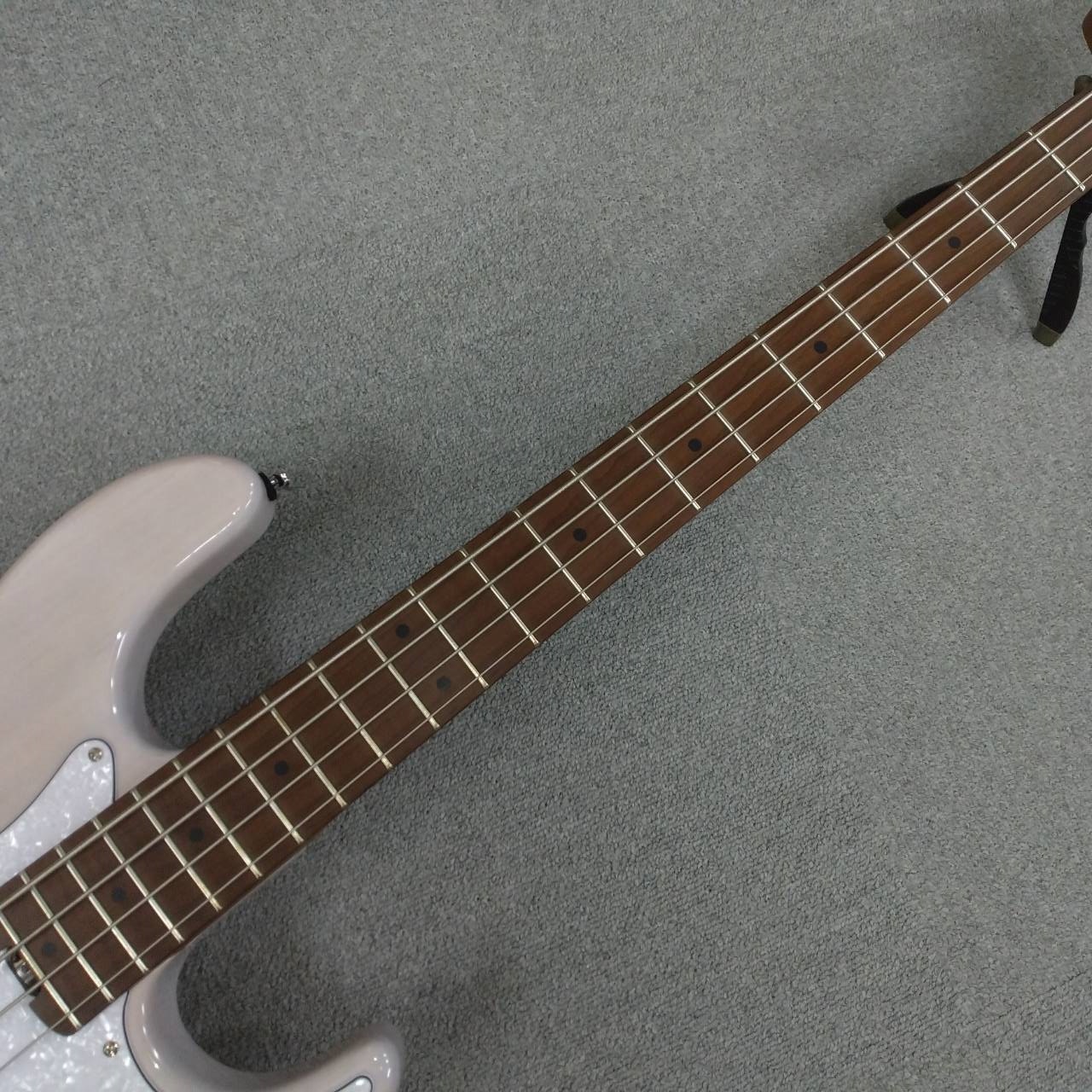 Bacchus GLOBAL Series WL4-STD/RSM S-SW (シースルーホワイト) ロース