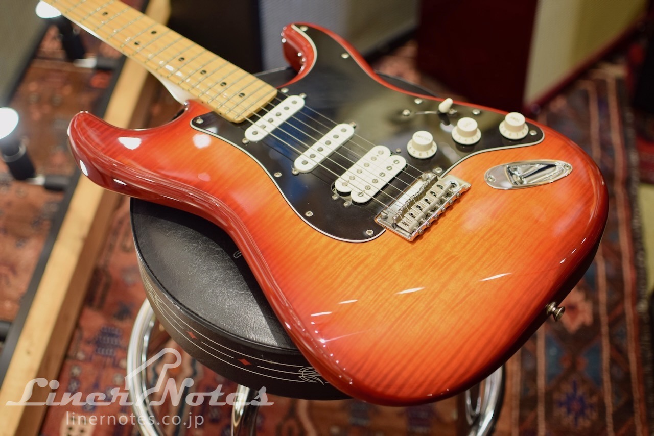 Fender 2019 Player Stratocaster HSS Plus Top (Aged Cherry Burst