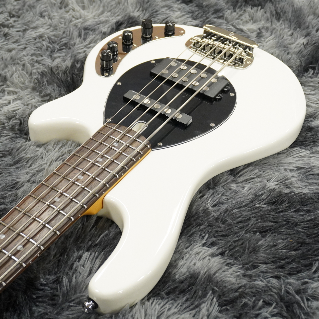 Sire 5弦　M7 Sire Marcus Miller Z7 5-String AWH (Antique White) 【2025年製】【5