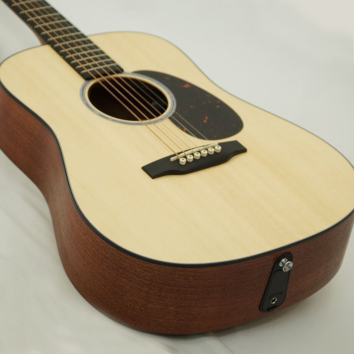 Martin D Jr E [本数限定特別価格]（新品特価）【楽器検索デジマート】
