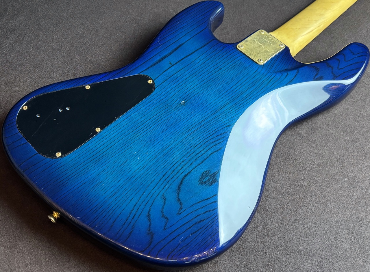 Blade LEVINSON B2 BASS （中古）【楽器検索デジマート】