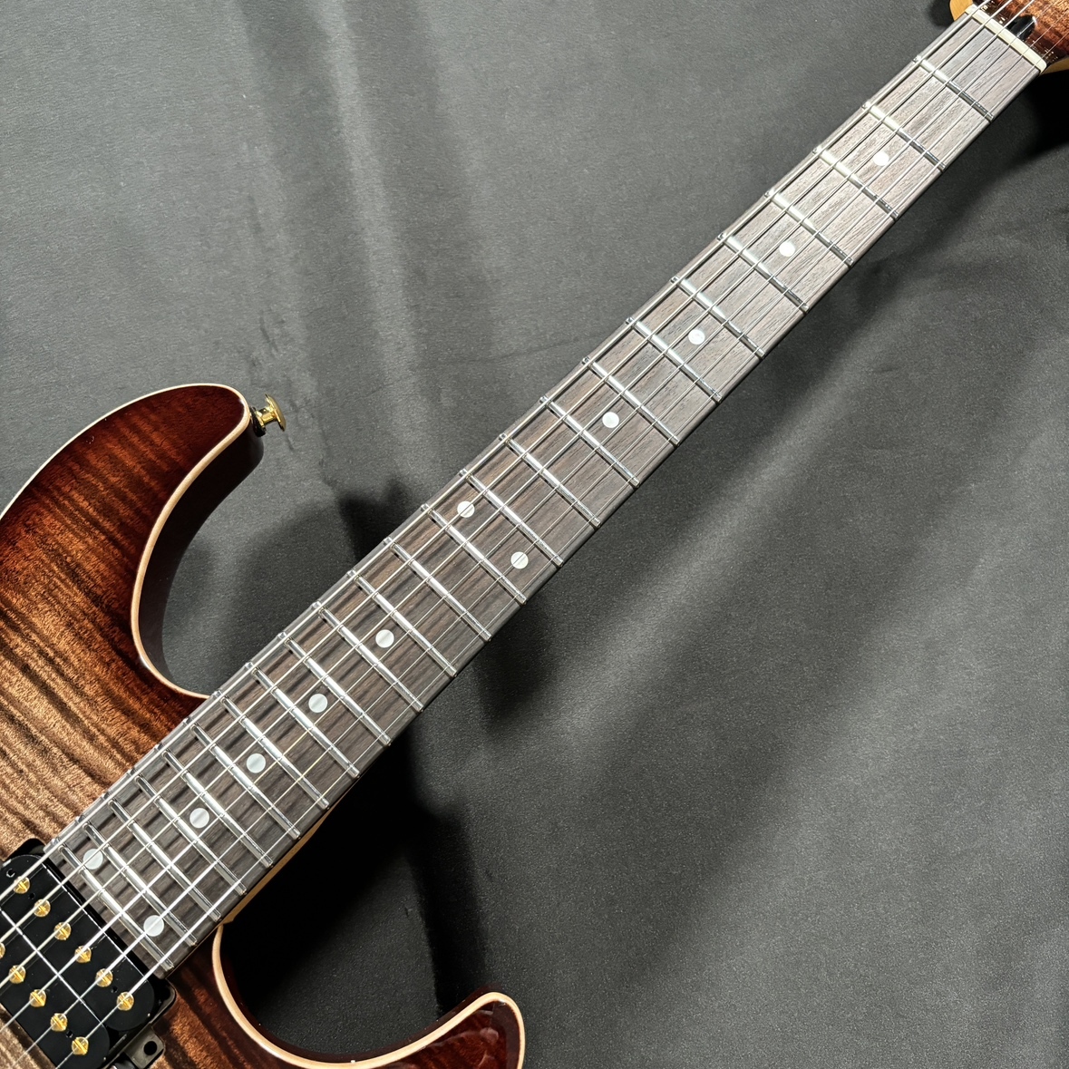 ギター Black Smoker FUTURA-S Black Cherry Burst ギター Black Smoker FUTURA-S Black Cherry Burst Blue Guitars