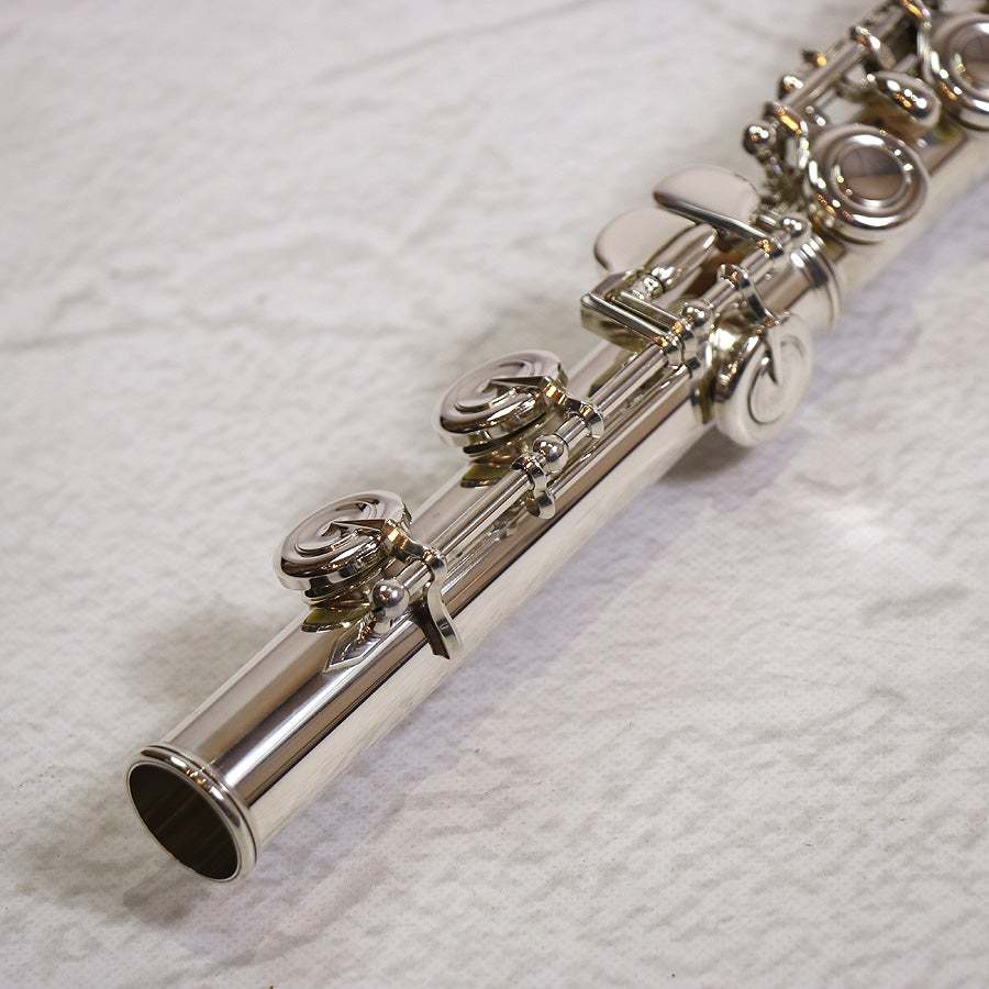 商談中【ゆき】頭部管銀製 ヤマハフルート YFL451 Eメカ YAMAHA ヤマハ YFL-451 頭部管銀製フルート 【1年保証】 【名古屋栄店