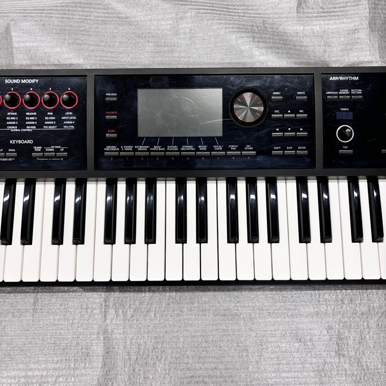 Roland FA-06【現物写真】（中古/送料無料）【楽器検索デジマート】