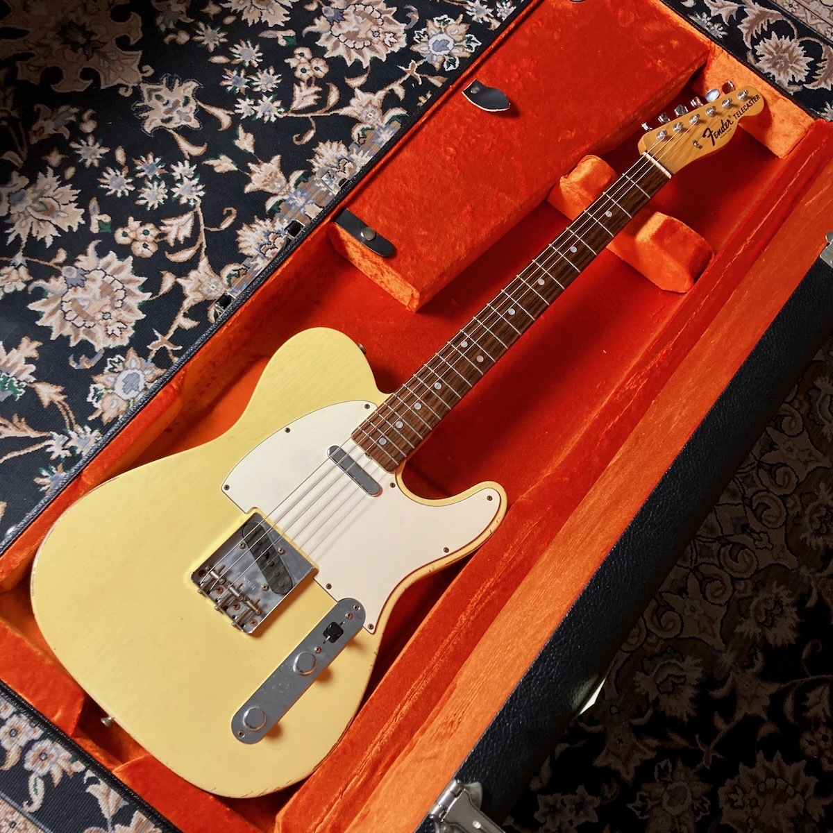 Fender Custom Shop 1967 Telecaster Relic / Aged Vintage White 2012