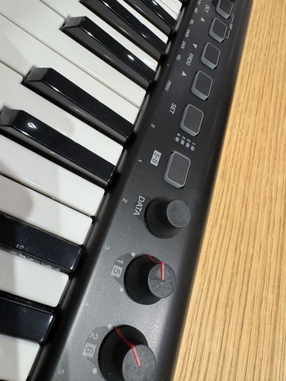 iRig Keys 2 37鍵 MIDIキーボード IK Multimedia MIDIキーボード iRig Keys 2 37鍵 ミニサイズ