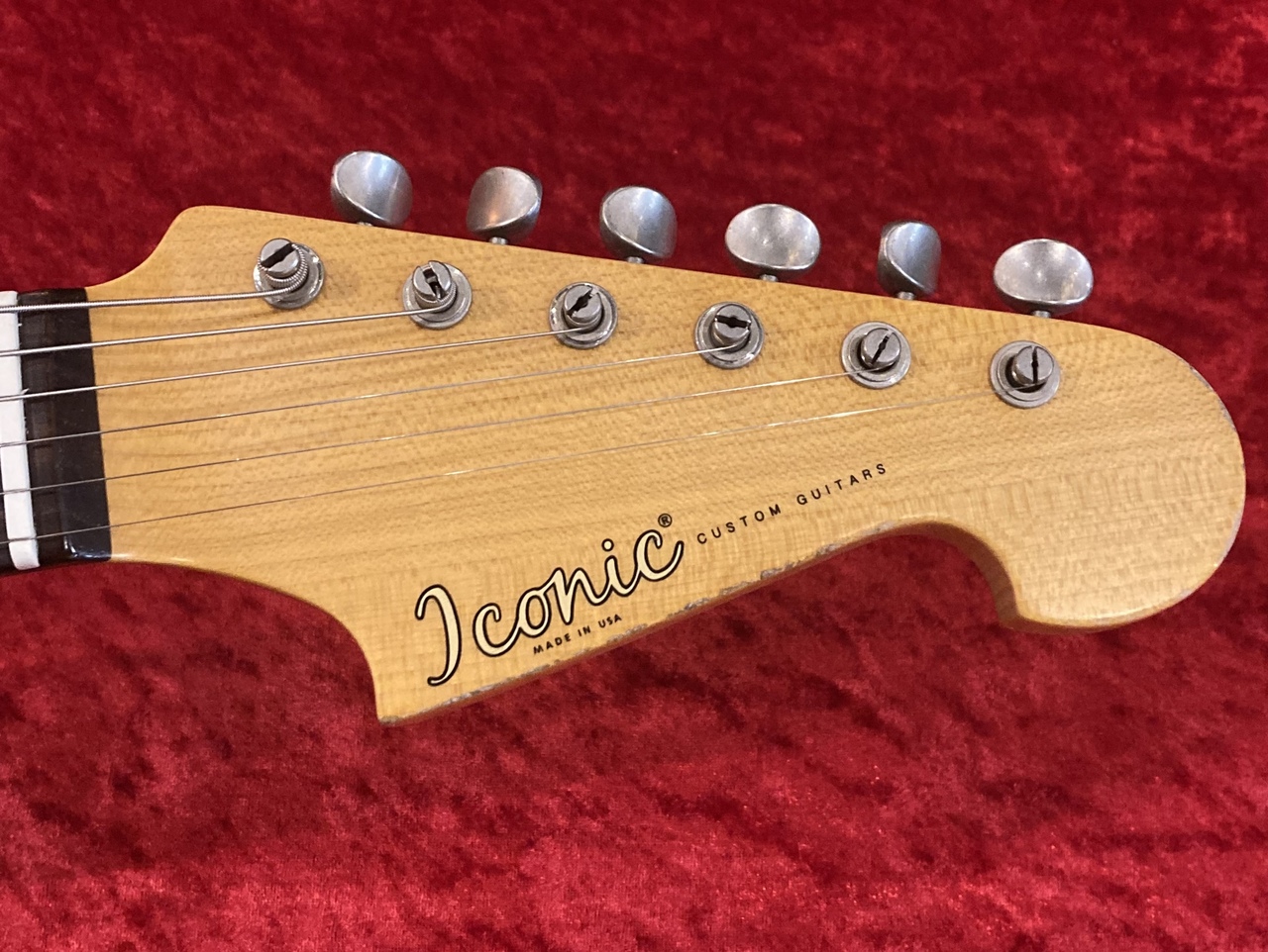 Iconic Guitars 【3日間限定セール!】