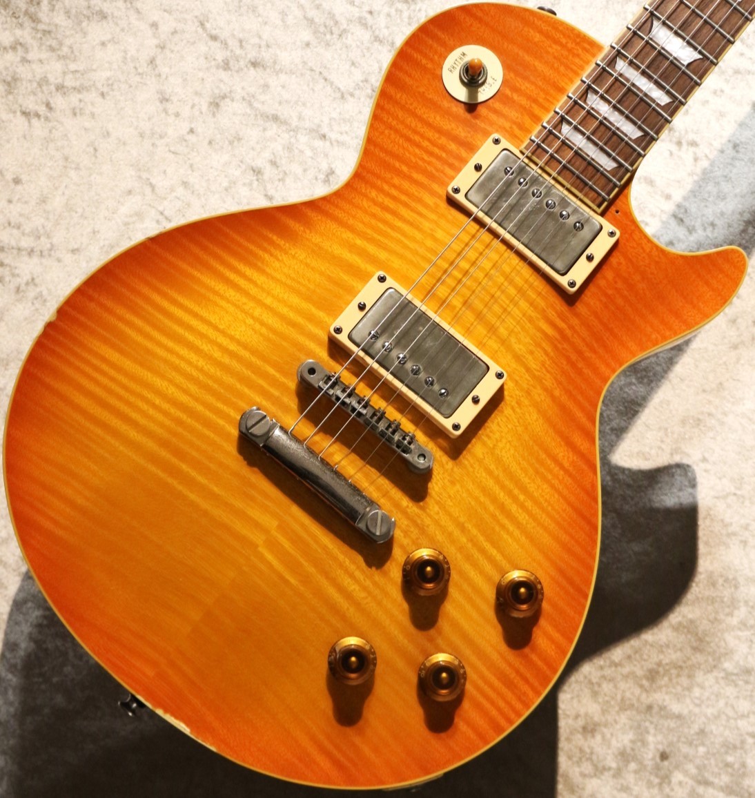 Edwards エドワーズエレキギター オレンジ色 ハードケース付き