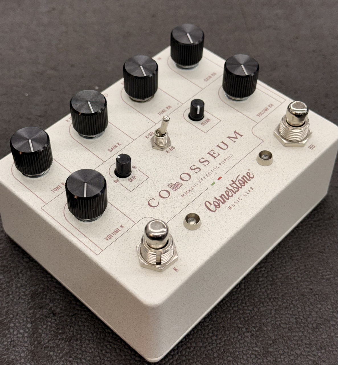 Cornerstone COLOSSEUM（中古）【楽器検索デジマート】