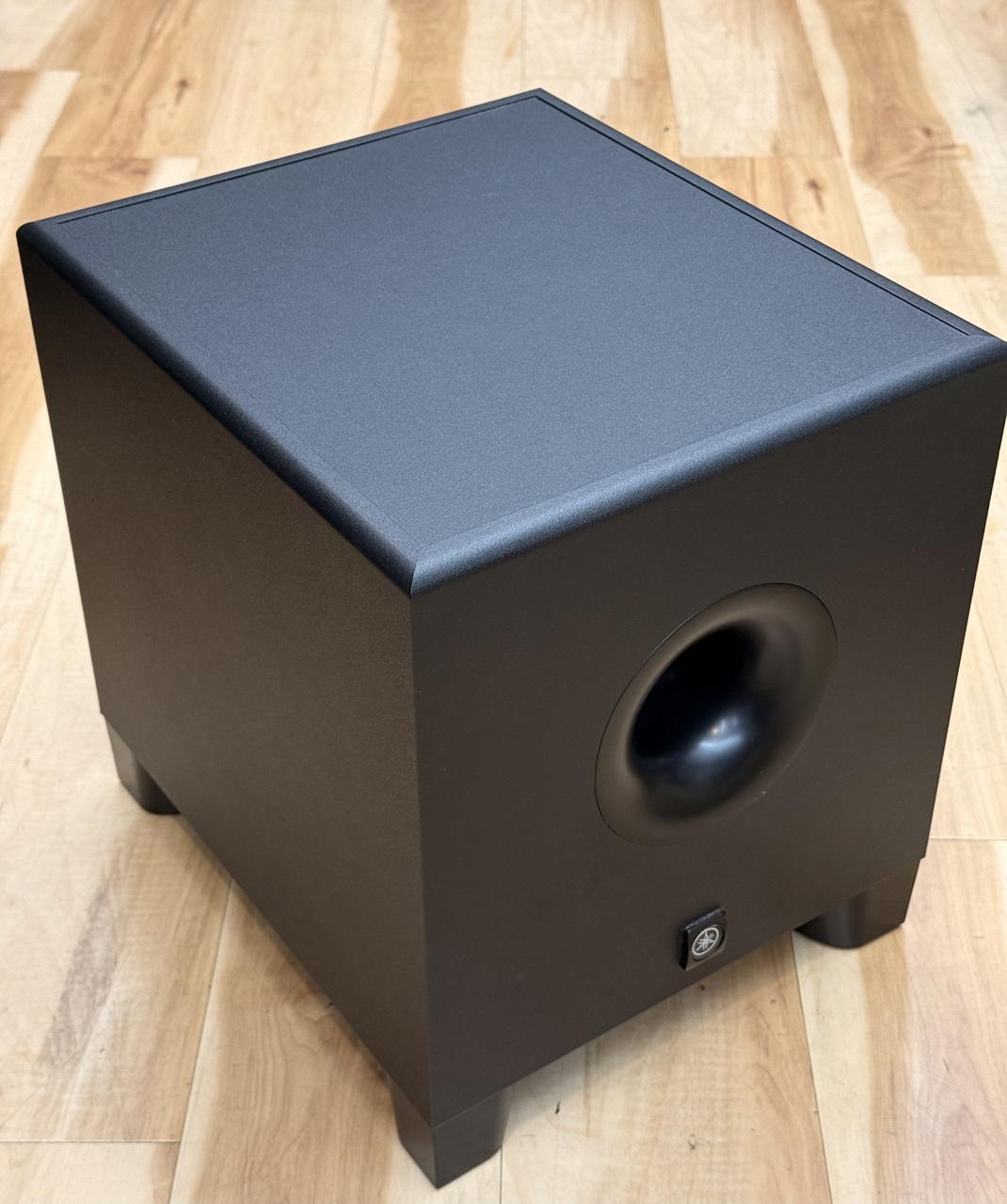 YAMAHA HS8S パワードサブウーファー YAMAHA HS8S パワードサブウーファー（新品/送料無料）【楽器