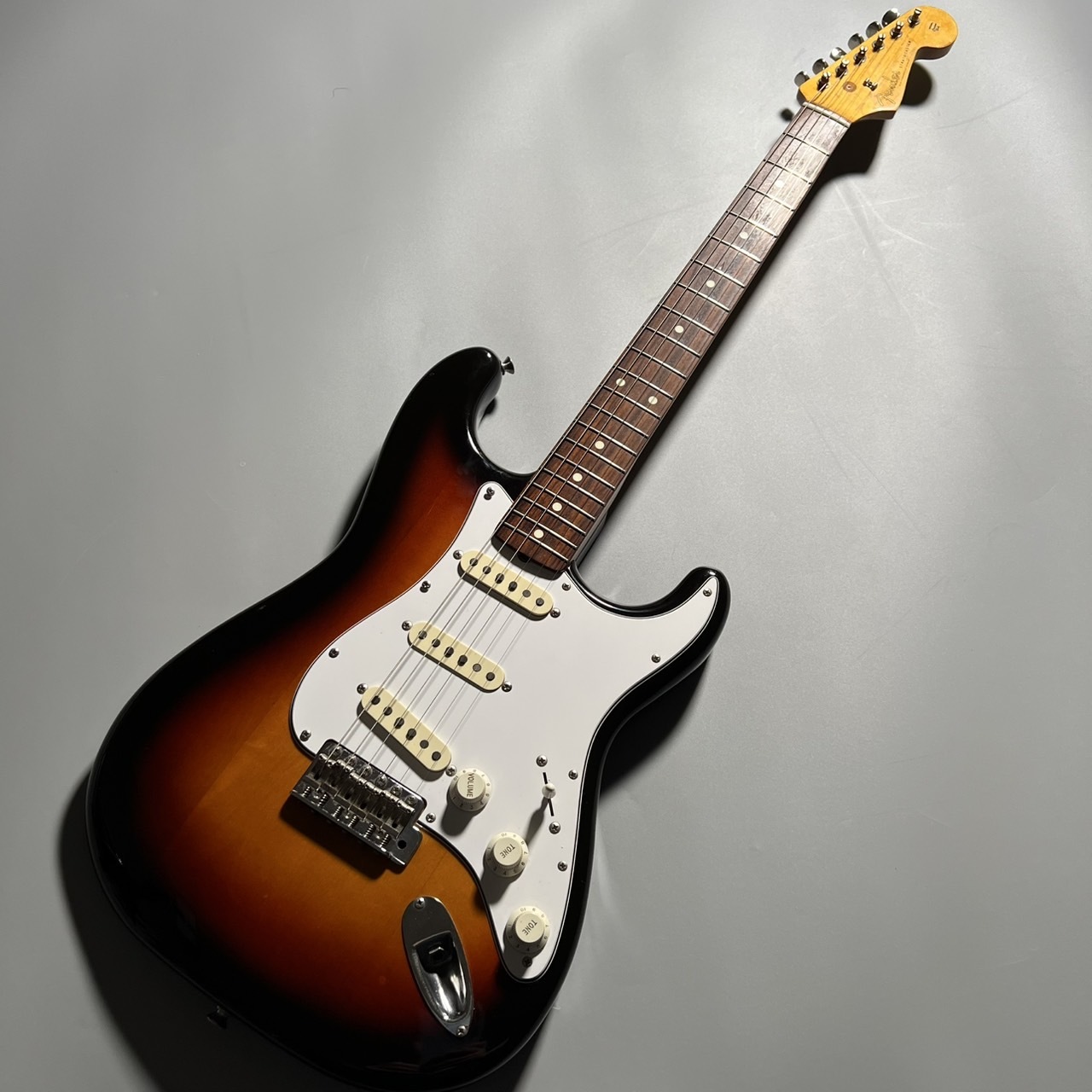 Fender Japan STD-62 Stratcaster【現物写真/約3.4kg】【Eシリアル