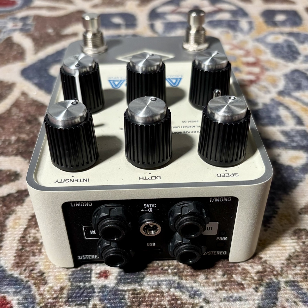 Universal Audio UAFX Astra Modulation Machine コンパクト