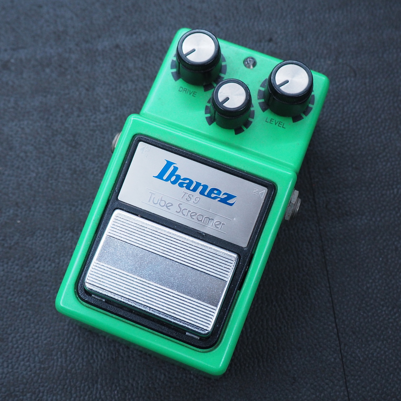 公式販促美品♪Ibanez アイバニーズ　TUBE SCREAMER overdrive Pro　TS808　Keeley Mod　ギターエフェクター　チューブスクリーマー　ノブ黒　E010N オーバードライブ