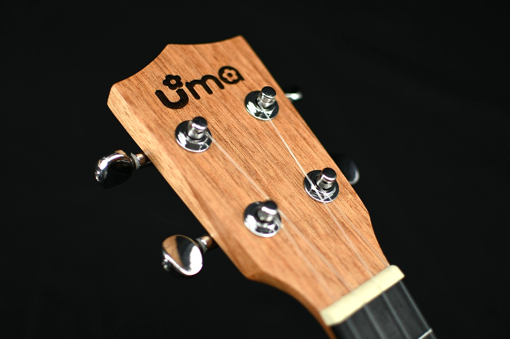 Uma Ukulele UKFL-03SCP Concert Pine（新品）【楽器検索デジマート】