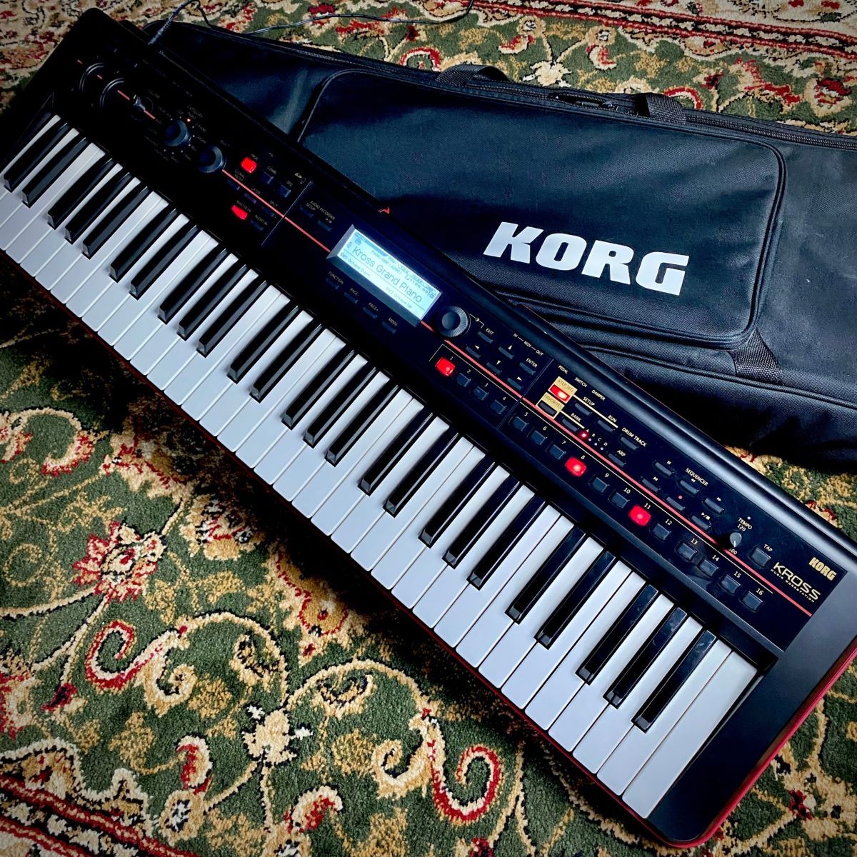 KORG KROSS-61 シンセサイザー（☆ KORG コルグ KROSS-61