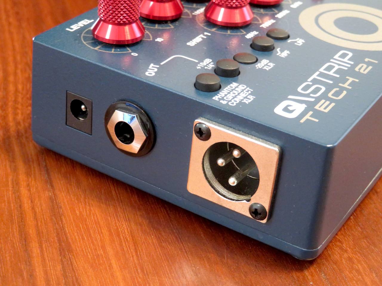 TECH21 Q STRIP / アナログEQ・プリアンプ・DI【ベース定番/ギター