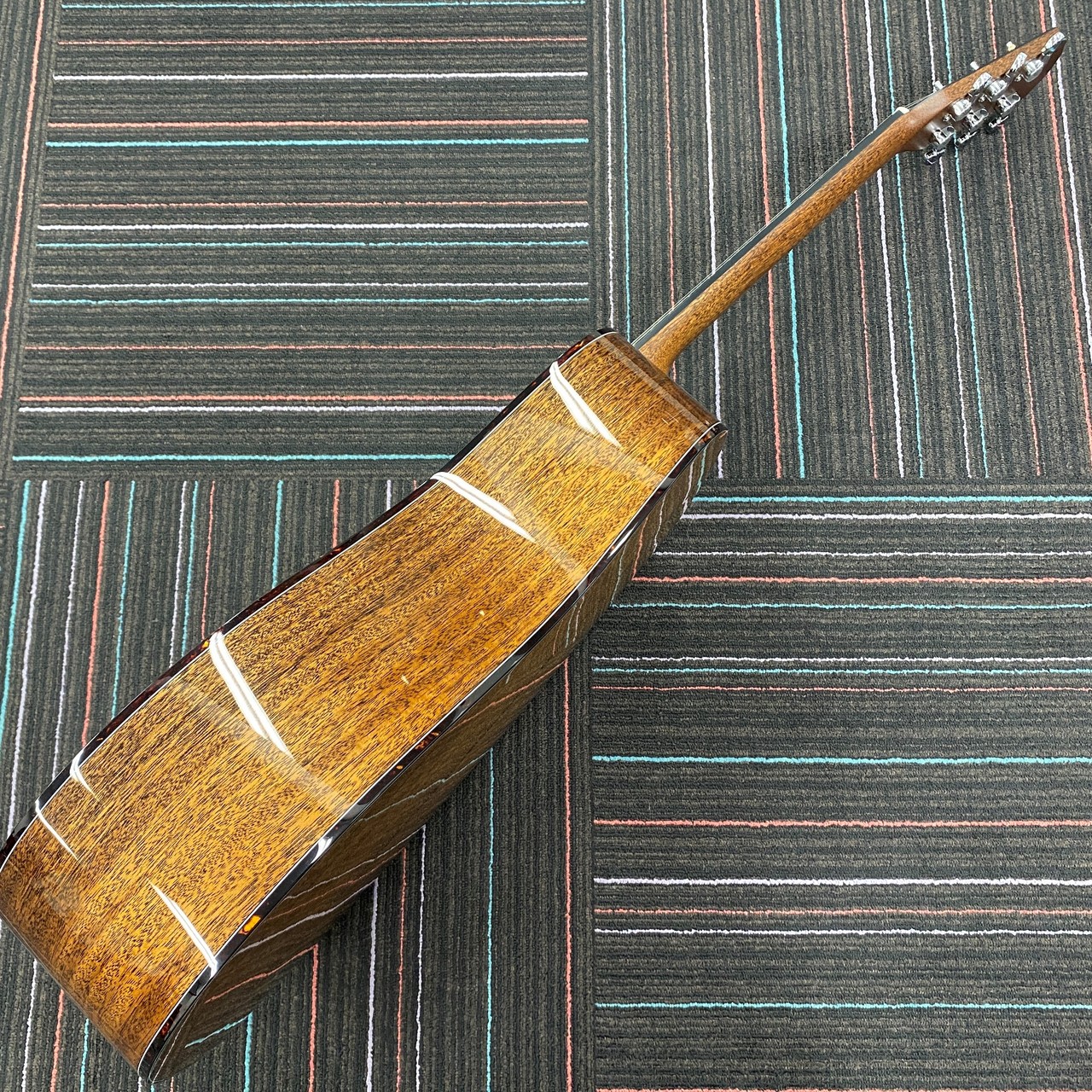 Morris M-80Ⅱ（新品）【楽器検索デジマート】