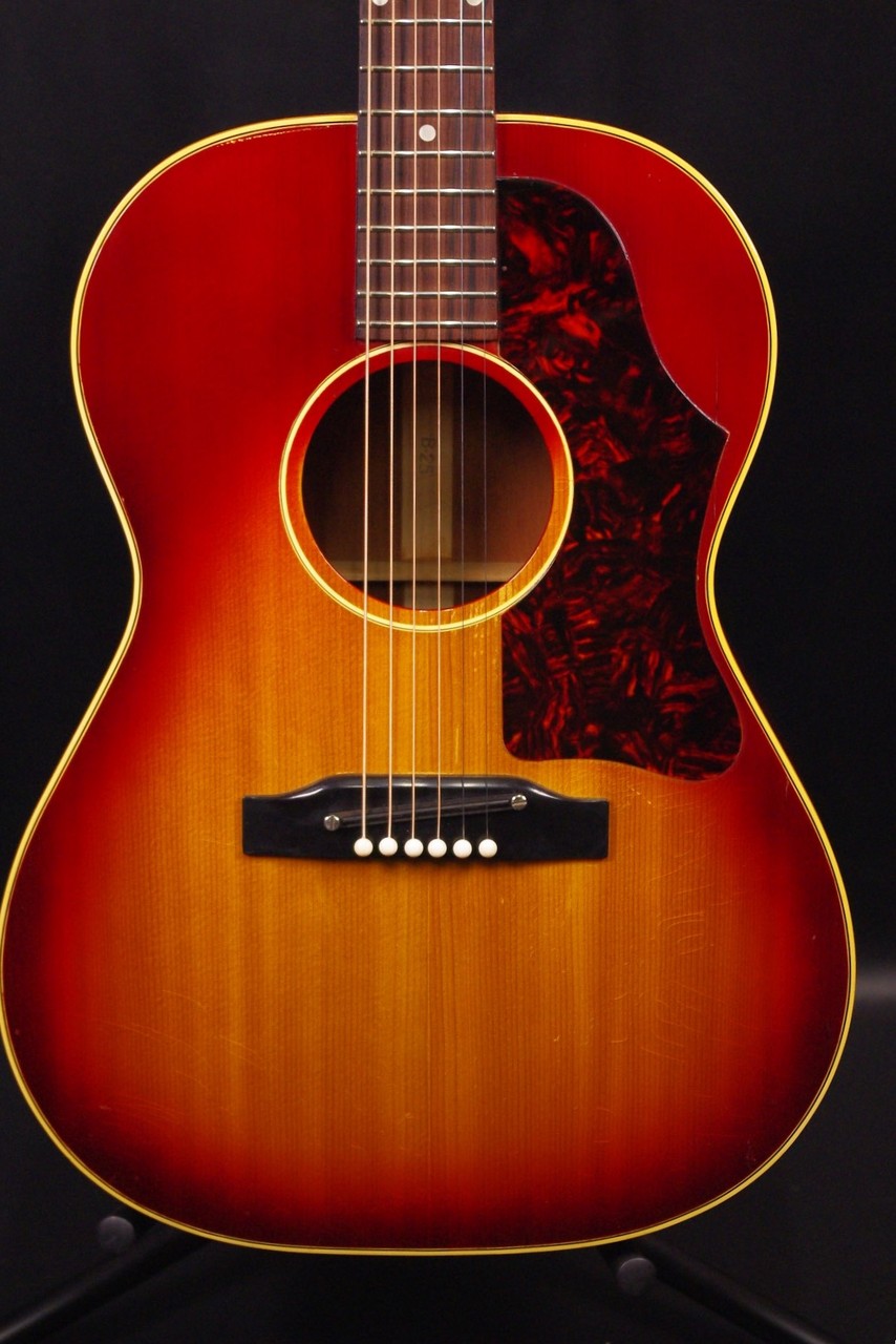 超人気新品 Gibson LG-2（ビンテージ）【楽器検索デジマート】 ギター