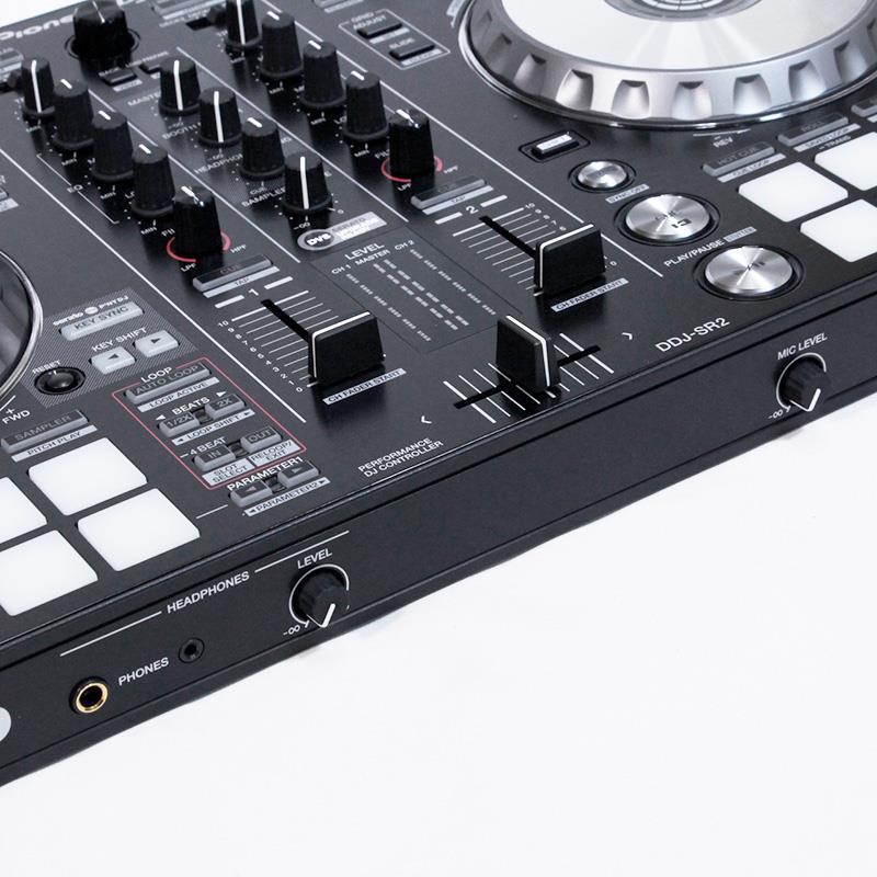 Pioneer DJ DDJ-SR2 中古 Pioneer DJ DDJ-SR2 2-Channel Performance DJ Controller