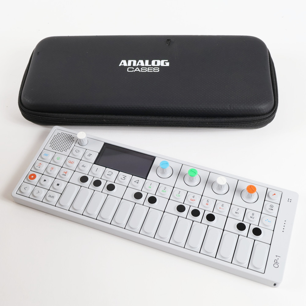 Teenage Engineering OP-Z シンセサイザー 中古 Teenage Engineering OP-Z シンセサイザー 中古 OP-Z - Teenage